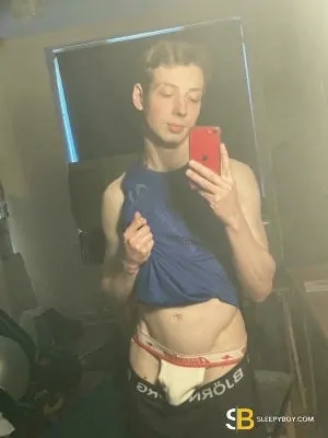 Bisexual Escort James 28yr - blowjob