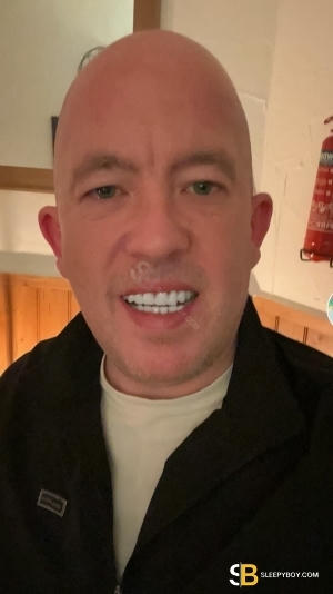 Gay Escort Kevin 40yr - double penetration