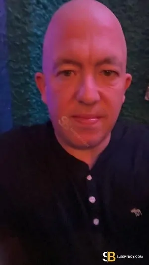 Gay Escort Kevin 40yr - 69