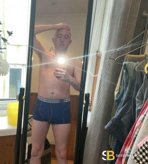 Gay Escort Kevin 41yr - trios