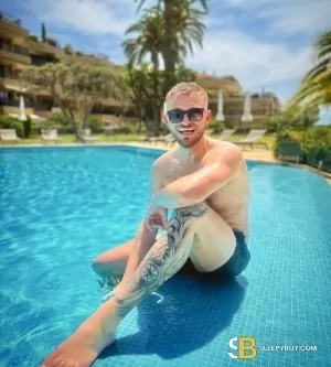 Gay Escort Connor 27yr - double penetration