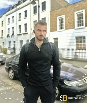 Gay Escort Connor 32yr - double penetration