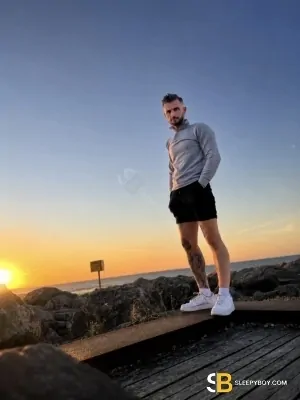 Gay Escort Connor 27yr - always safe sex