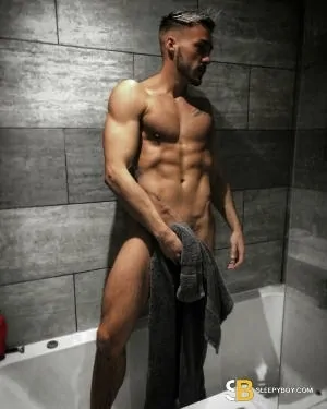 Gay Escort Conor 21yr - always safe sex
