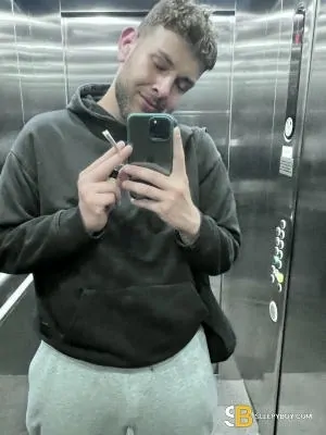 Gay Escort Titus 24yr - rimming