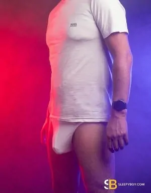 Gay Escort Hung Brit 40yr - dirty talk