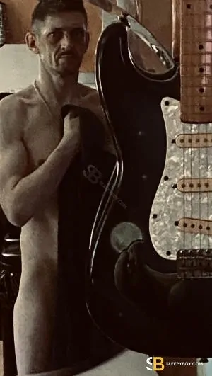Gay Escort Adam 35yr - sucking