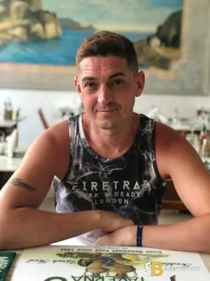 Gay Escort Adam 35yr - sucking