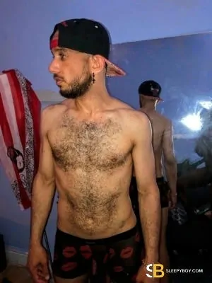Gay Escort Saleem 38yr - trios