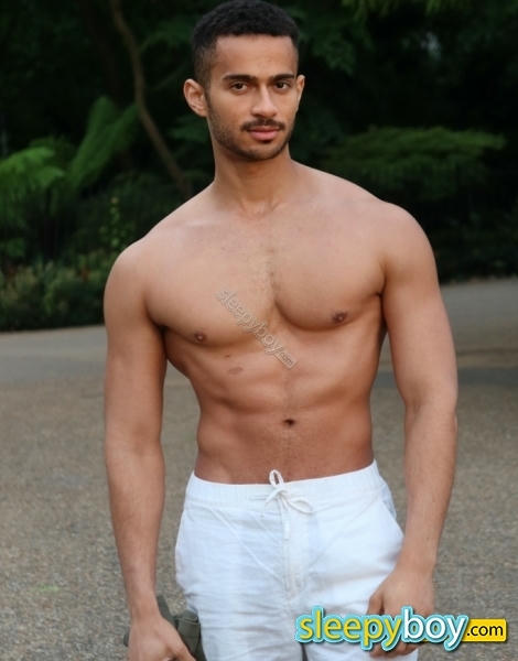 male escort London Lucca