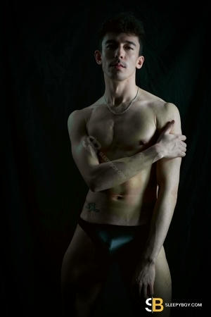 Gay Escort Hayden 26yr - trios