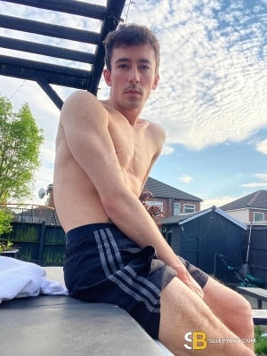 Gay Escort Hayden 26yr - double penetration