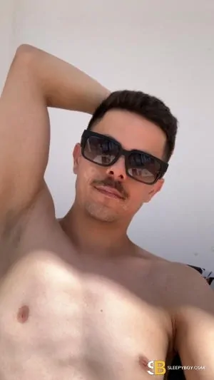 Bisexual Escort Chrisxllhungarian 23yr - double penetration