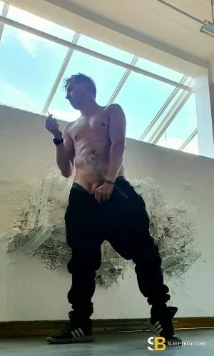 Gay Escort Jack 26yr - licking