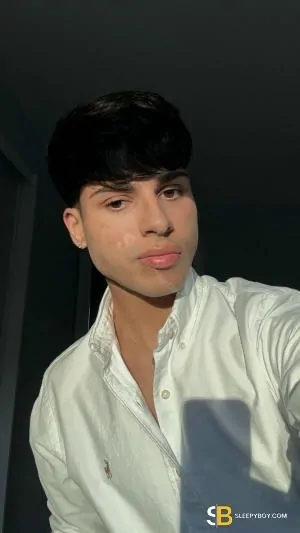 Gay Escort &lrm;vip High Class 20yr - sucking
