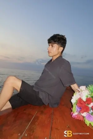 Gay Escort ‎vip Boy 21yr - licking