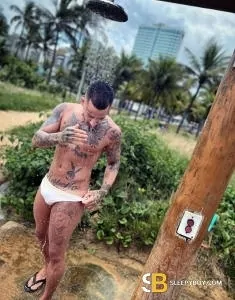 male escort Croydon Robby