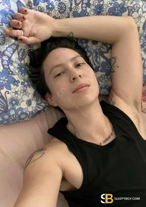 Gay Escort Mike 31yr - trios