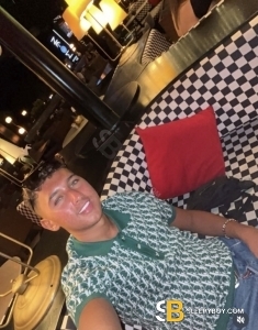 male rent boy Leeds Levi-jordan