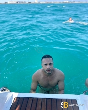 Bisexual Escort Bruno 25yr - sucking