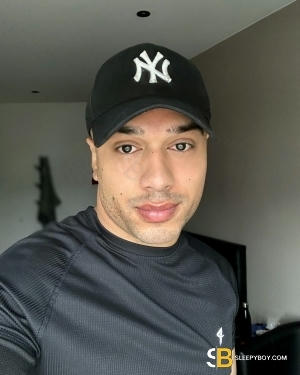 Bisexual Escort Bruno 25yr - licking