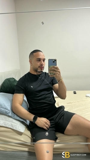 Bisexual Escort Bruno 26yr - role
