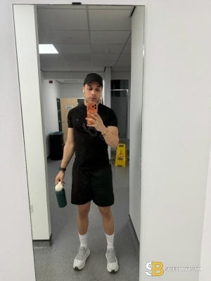 Bisexual Escort Bruno 26yr - licking
