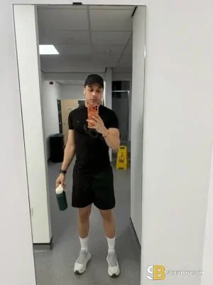 Bisexual Escort Bruno 26yr - licking