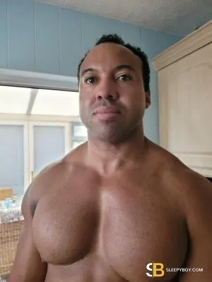 Gay Escort Jahmel 37yr - double penetration