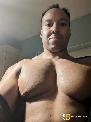 Gay Escort Jahmel 37yr - double penetration