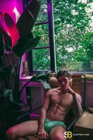 Bisexual Escort Jakey 21yr - dirty talk