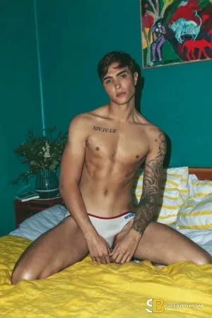 Bisexual Escort Jakey 21yr - gangbang