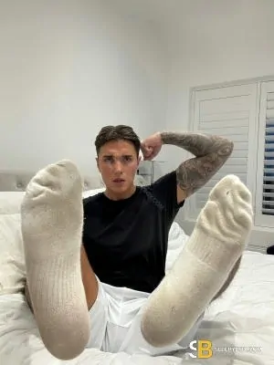 Bisexual Escort Jakey 21yr - gangbang