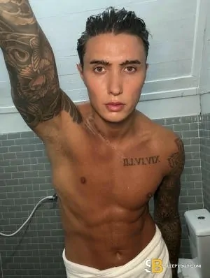 Bisexual Escort Jakey 31yr - blowjob