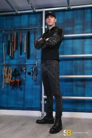 Bisexual Escort Tom 35yr - role