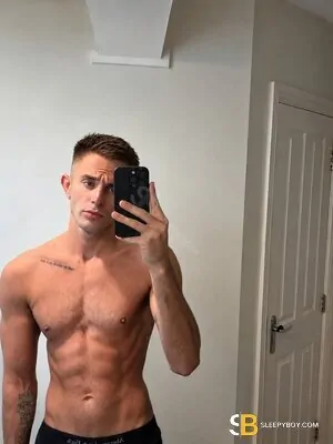 Gay Escort Ryan 26yr - 69