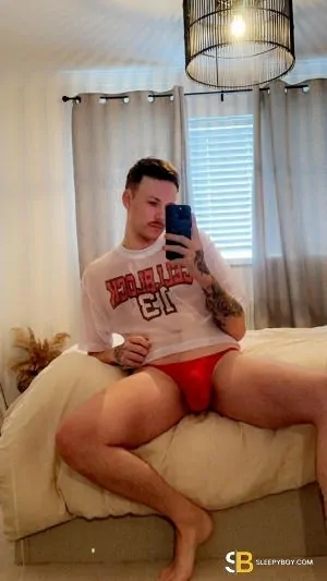 Gay Escort Zac 31yr - gangbang