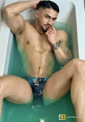 Bisexual Escort Lucifer 31yr - trios