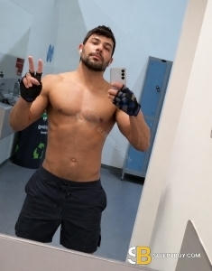 male escort Swindon Jhonny