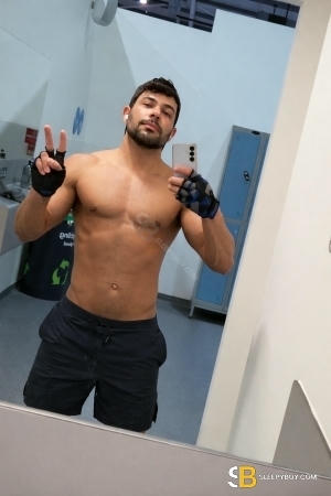 Gay Escort Jhonny 30yr - trios