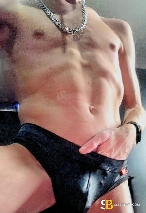 Bisexual Escort Bill 32yr - pnp