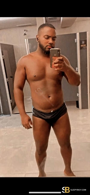 Bisexual Escort Pablo Hugo 30yr - licking