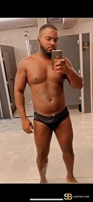 Bisexual Escort Pablo Hugo 30yr - licking