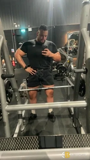 Bisexual Escort Xxl Josh 26yr - double penetration