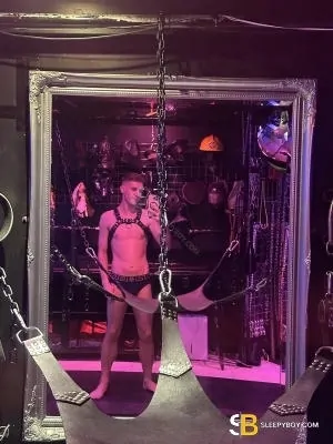 Gay Escort Nathan 24yr - gangbang