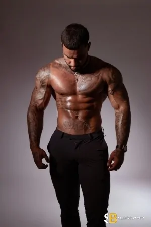 Bisexual Escort Bradock_rj 22yr - gangbang