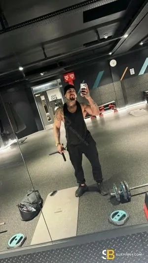 Bisexual Escort Brad_proo 22yr - double penetration