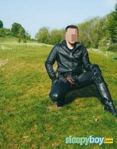 male rent boy Marlborough Masterdan