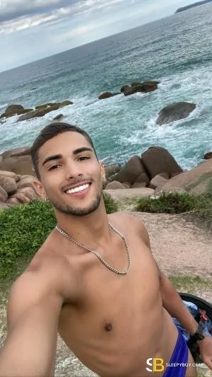 Bisexual Escort Luiz 19yr - sucking