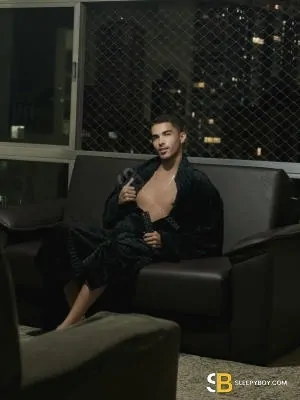 Bisexual Escort Luiz 19yr - role